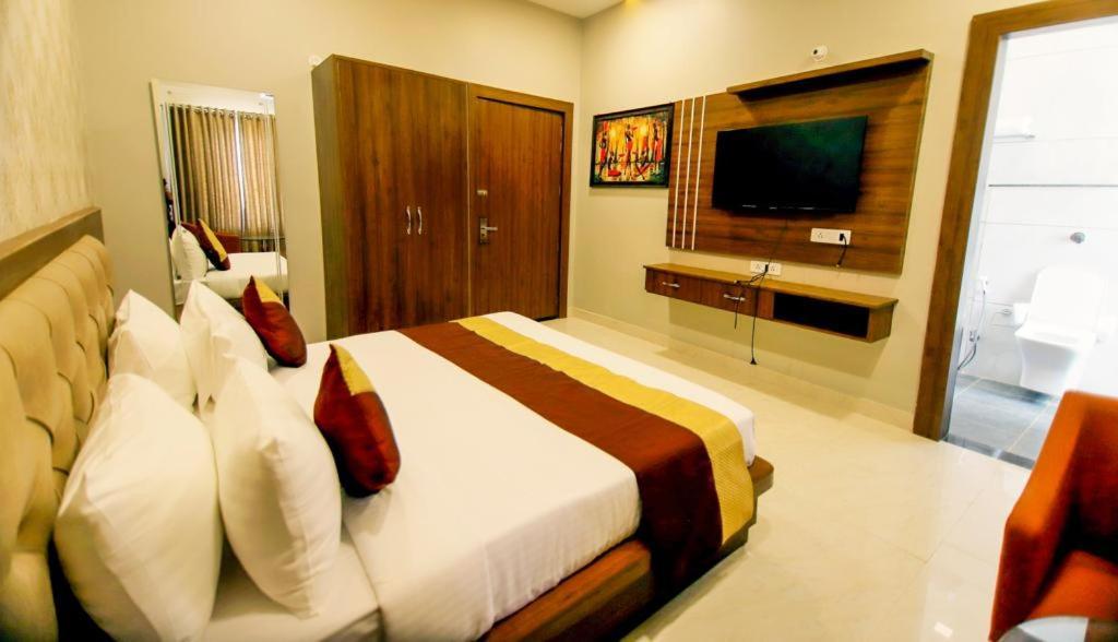Hotel Amar Vilas & Resort Bharatpur Exterior foto